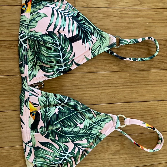 Tropical bikini - Picture 5 of 7